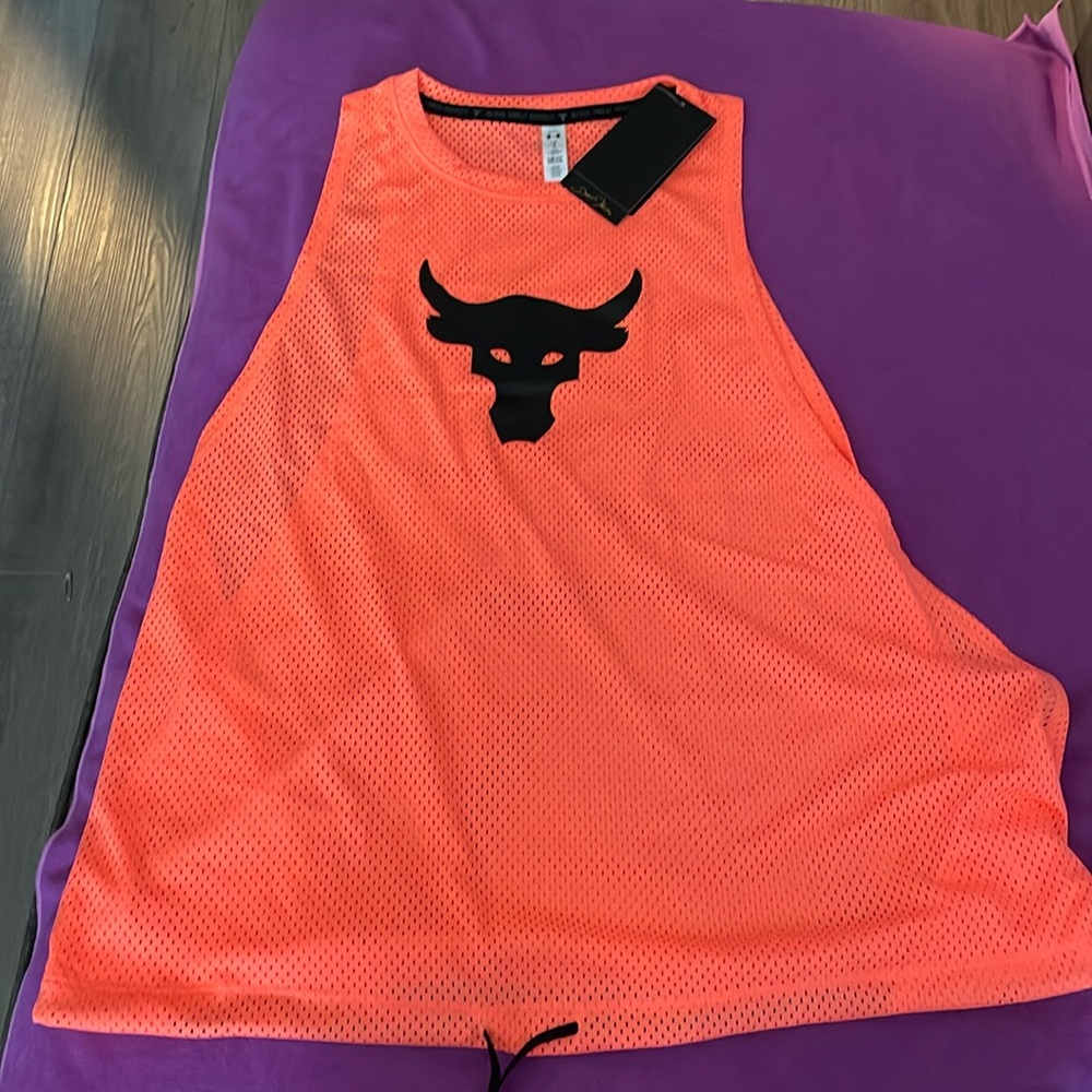 NEW 🧡 Under Armour-The Rock, mesh lightweight work out tank. Loose fit- Large.
